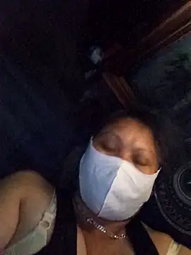 Snapshot of Heylen_hooo chatting on April 2026 09:04:01 PM Heylen hooo online show from April 2026 09:04:01 PM