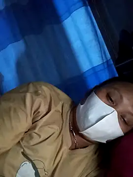 Snapshot of Heylen_hooo chatting on April 2026 01:46:01 PM Heylen hooo online show from April 2026 01:46:01 PM