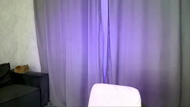 Rosalielue online show from June 2026 07:46:01 PM