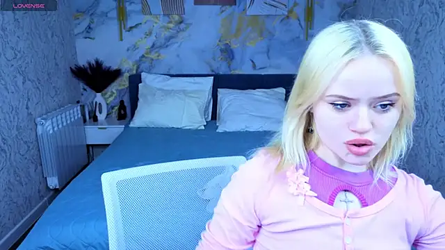 Tessa Ashe online show from April 2026 09:17:01 AM