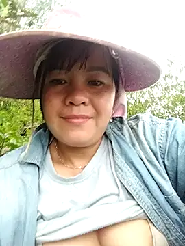 Snapshot of Candyk5 chatting on April 2026 01:14:01 AM Candyk5 online show from April 2026 01:14:01 AM