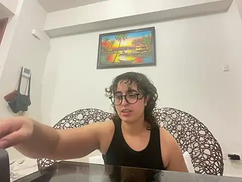 yassiestar online show from February 2026 06:50:01 PM