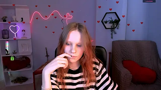 cassandra nik online show from March 2026 06:41:03 AM