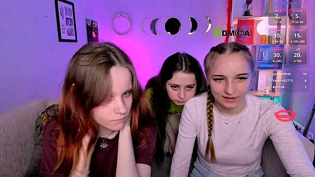 cassandra nik online show from April 2026 02:28:02 PM