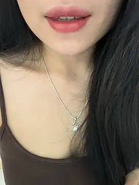 Snapshot of Tinn_tin chatting on June 2026 06:34:02 AM Tinn tin online show from June 2026 06:34:02 AM