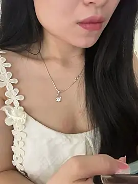 Snapshot of Tinn_tin chatting on June 2026 08:30:02 AM Tinn tin online show from June 2026 08:30:02 AM