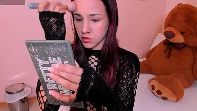 raquel mooon online show from March 2026 04:57:02 PM