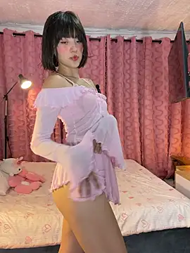 Snapshot of AitanaJhons_ chatting on April 2026 10:49:02 AM AitanaJhons online show from April 2026 10:49:02 AM