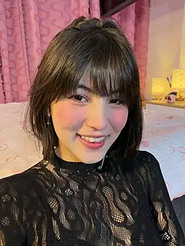 Snapshot of AitanaJhons_ chatting on April 2026 10:43:01 AM AitanaJhons online show from April 2026 10:43:01 AM