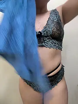 Crazyforyou143 online show from April 2026 09:23:01 PM