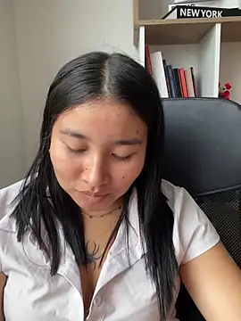 Pamela222- online show from March 2026 12:33:01 PM