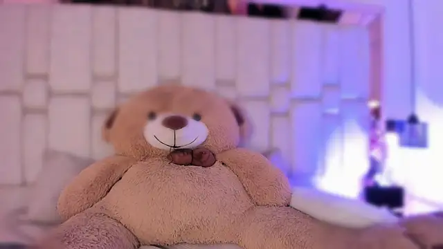 AgathaUwuDoll online show from April 2026 08:28:02 PM