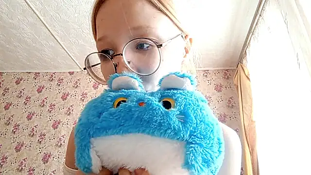 Snapshot of SoniqBliss chatting on March 2026 07:03:01 AM SoniqBliss online show from March 2026 07:03:01 AM