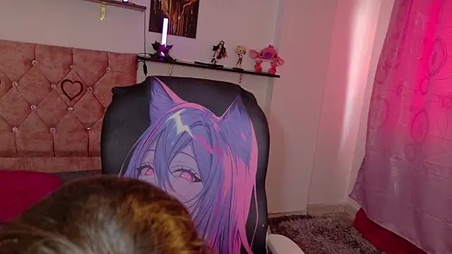 Miis Beella online show from April 2026 07:37:01 PM