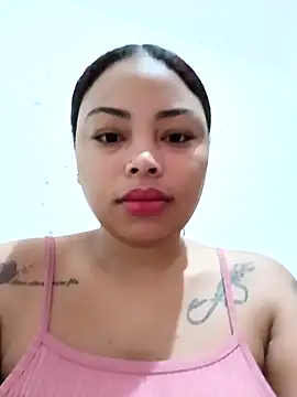 Naomi Summer  online show from February 2026 05:57:02 PM