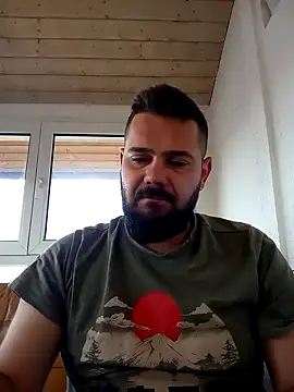 Snapshot of Enzo9911 chatting on April 2026 04:59:02 AM Enzo9911 online show from April 2026 04:59:02 AM