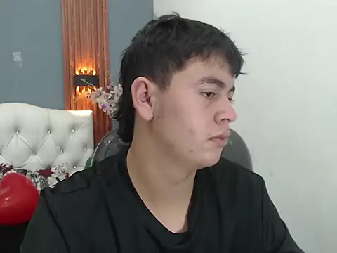 Snapshot of Thiago_saenzz chatting on March 2026 05:37:02 PM Thiago saenzz online show from March 2026 05:37:02 PM