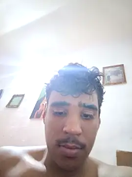 Snapshot of luis230436 chatting on March 2026 03:45:02 AM luis230436 online show from March 2026 03:45:02 AM