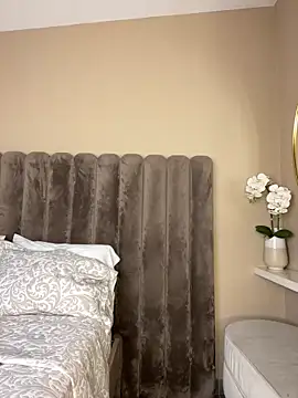 SofiBaez online show from March 2026 12:00:02 PM