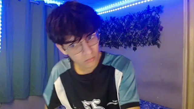 noah millerx online show from March 2026 03:33:02 AM