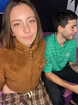 Snapshot of parejahot77 chatting on April 2026 04:18:01 AM parejahot77 online show from April 2026 04:18:01 AM