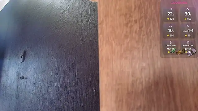 Snapshot of softnicol_ chatting on April 2026 09:52:01 PM softnicol online show from April 2026 09:52:01 PM