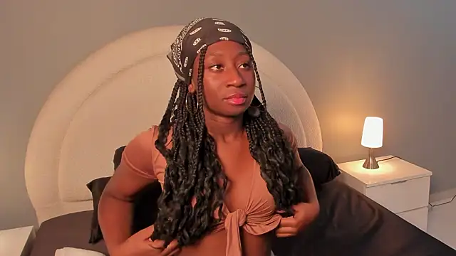 Snapshot of zoepinkett chatting on March 2026 03:22:02 AM zoepinkett online show from March 2026 03:22:02 AM