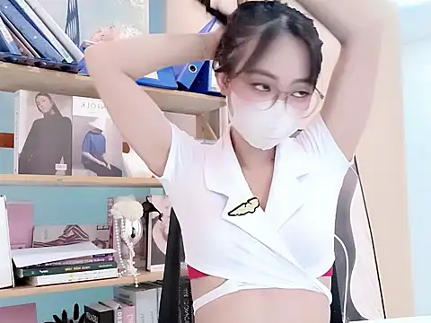 Snapshot of RG_Lenalyy chatting on May 2026 01:45:01 AM RG Lenalyy online show from May 2026 01:45:01 AM