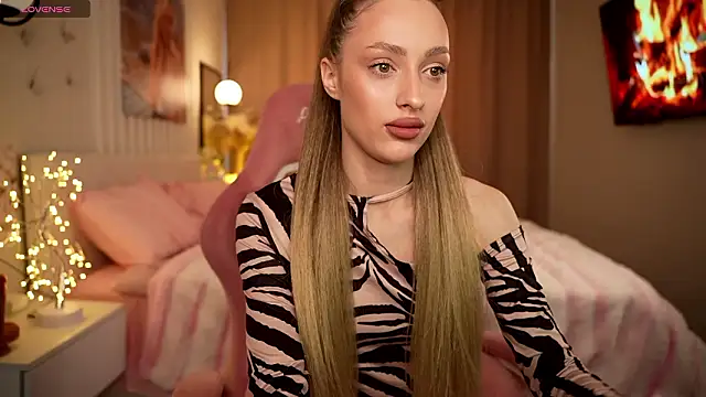 Mila Murr online show from March 2026 04:07:02 AM