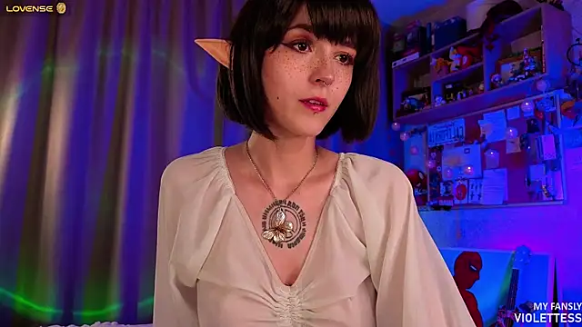 Snapshot of violettess chatting on April 2026 03:03:01 PM violettess online show from April 2026 03:03:01 PM