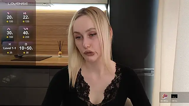Snapshot of Bella_Villen chatting on July 2026 08:38:01 AM Bella Villen online show from July 2026 08:38:01 AM