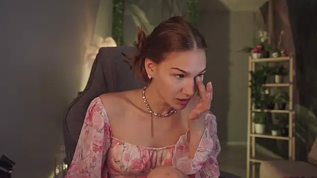 Snapshot of Sweet_Emilya chatting on June 2026 09:34:02 AM Sweet Emilya online show from June 2026 09:34:02 AM