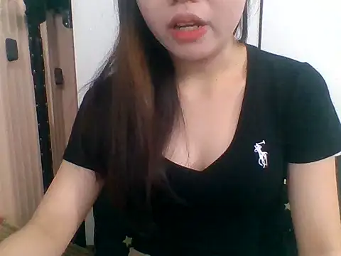 Snapshot of kiraa-007 chatting on April 2026 02:22:01 PM kiraa-007 online show from April 2026 02:22:01 PM