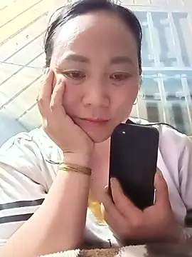 Lindxx-hot online show from April 2026 01:53:01 PM