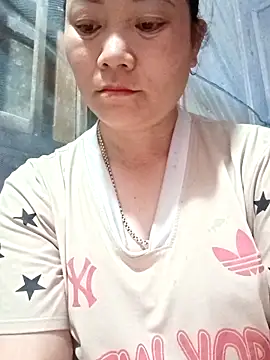 Lindxx-hot online show from April 2026 09:53:01 PM