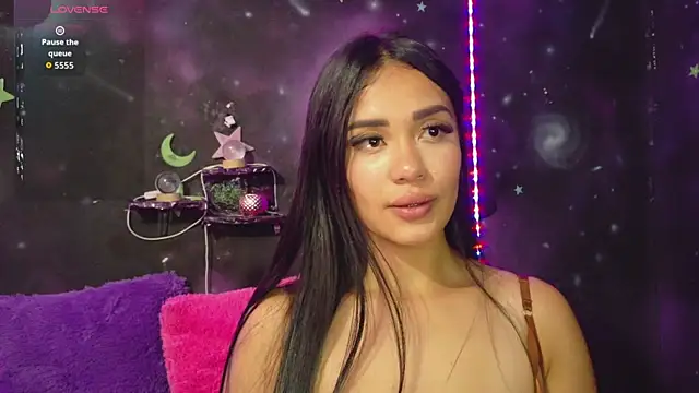 Snapshot of ValentinaRojass_ chatting on May 2026 04:47:02 PM ValentinaRojass online show from May 2026 04:47:02 PM