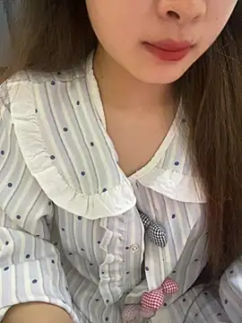 Snapshot of Xoai-cute chatting on June 2026 08:02:02 PM Xoai-cute online show from June 2026 08:02:02 PM