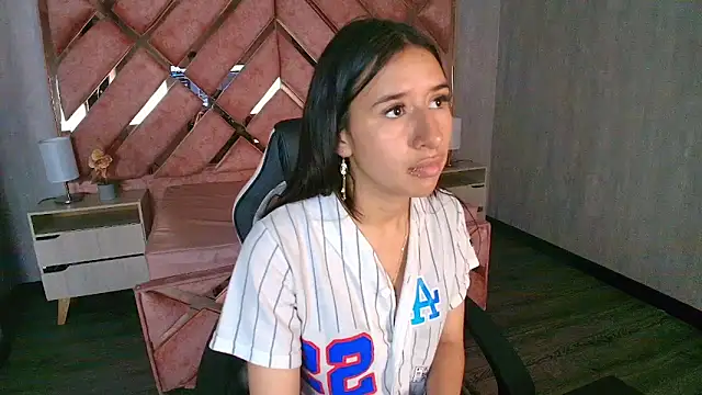 Snapshot of LilyRossi_ chatting on May 2026 12:15:01 PM LilyRossi online show from May 2026 12:15:01 PM
