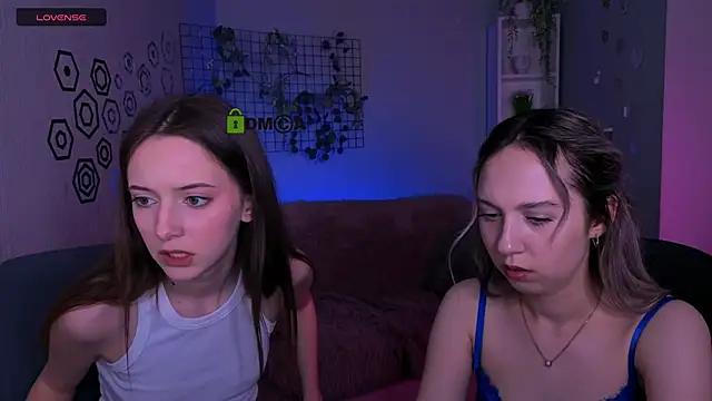 chloe ley online show from April 2026 07:22:01 PM