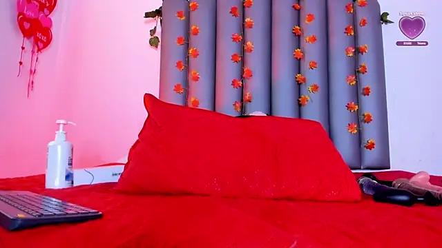 Snapshot of Xdeisyy chatting on April 2026 07:45:01 AM Xdeisyy online show from April 2026 07:45:01 AM