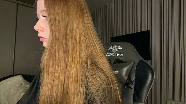 Emily Rass  online show from March 2026 04:46:01 PM