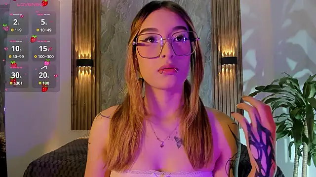 Melodylanee online show from March 2026 11:06:01 AM