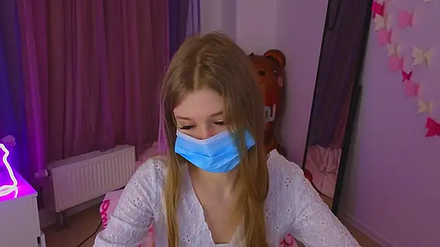 Snapshot of belrinaa chatting on March 2026 09:31:01 PM belrinaa online show from March 2026 09:31:01 PM