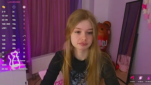 Snapshot of belrinaa chatting on March 2026 08:32:01 PM belrinaa online show from March 2026 08:32:01 PM