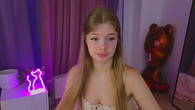 Snapshot of belrinaa chatting on May 2026 08:46:02 PM belrinaa online show from May 2026 08:46:02 PM