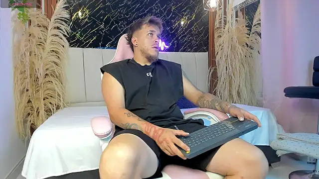 Snapshot of keane_lee_ chatting on March 2026 12:42:01 PM keane lee online show from March 2026 12:42:01 PM