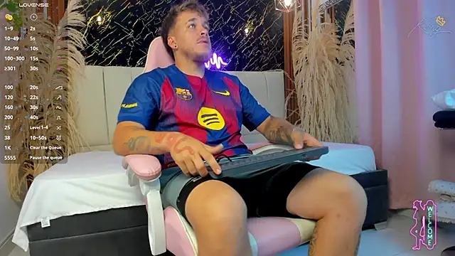 Snapshot of keane_lee_ chatting on April 2026 12:24:01 PM keane lee online show from April 2026 12:24:01 PM