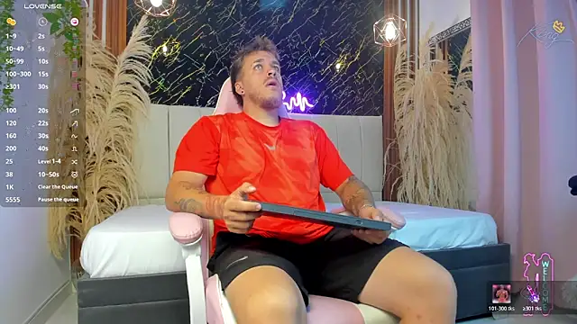 Snapshot of keane_lee_ chatting on April 2026 12:27:01 PM keane lee online show from April 2026 12:27:01 PM