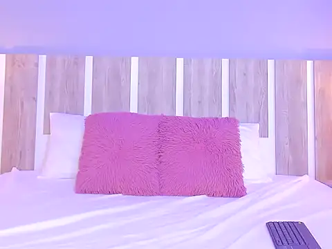 Snapshot of EmilySearss chatting on March 2026 07:50:02 PM EmilySearss online show from March 2026 07:50:02 PM