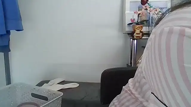 Snapshot of StaceyXOXO chatting on March 2026 02:17:01 PM StaceyXOXO online show from March 2026 02:17:01 PM